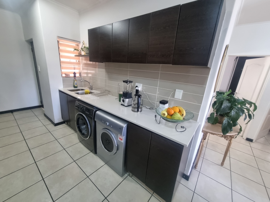 To Let 3 Bedroom Property for Rent in Oakdene Gauteng