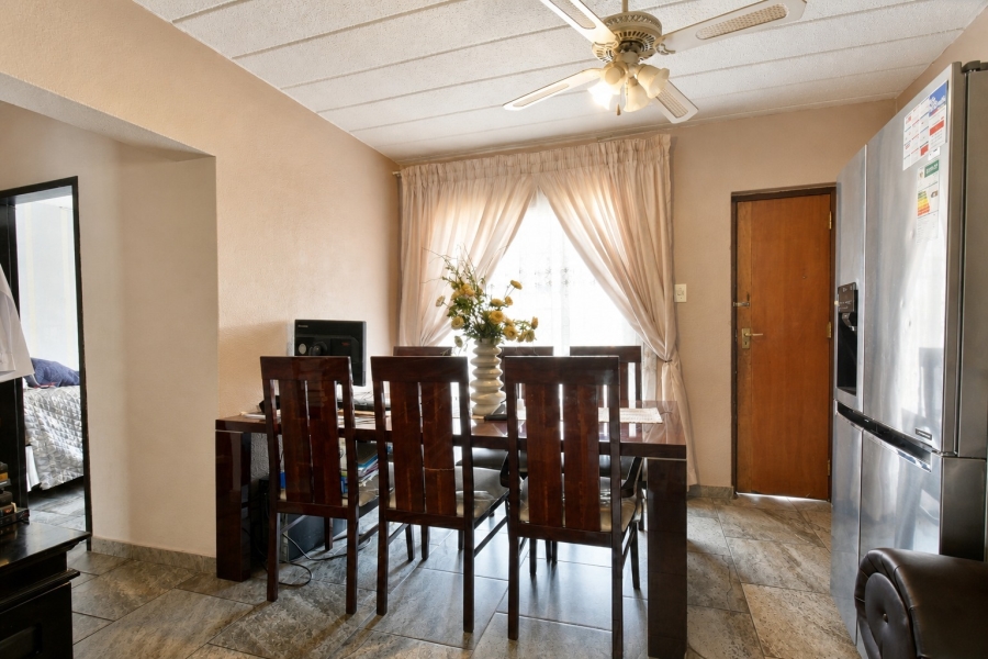 To Let 2 Bedroom Property for Rent in Bassonia Gauteng