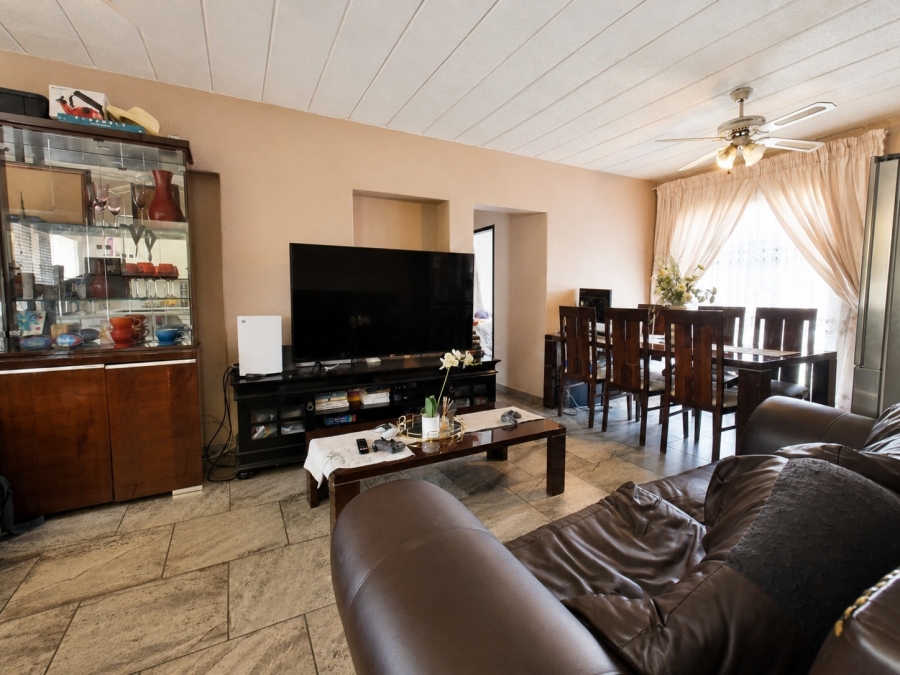 To Let 2 Bedroom Property for Rent in Bassonia Gauteng