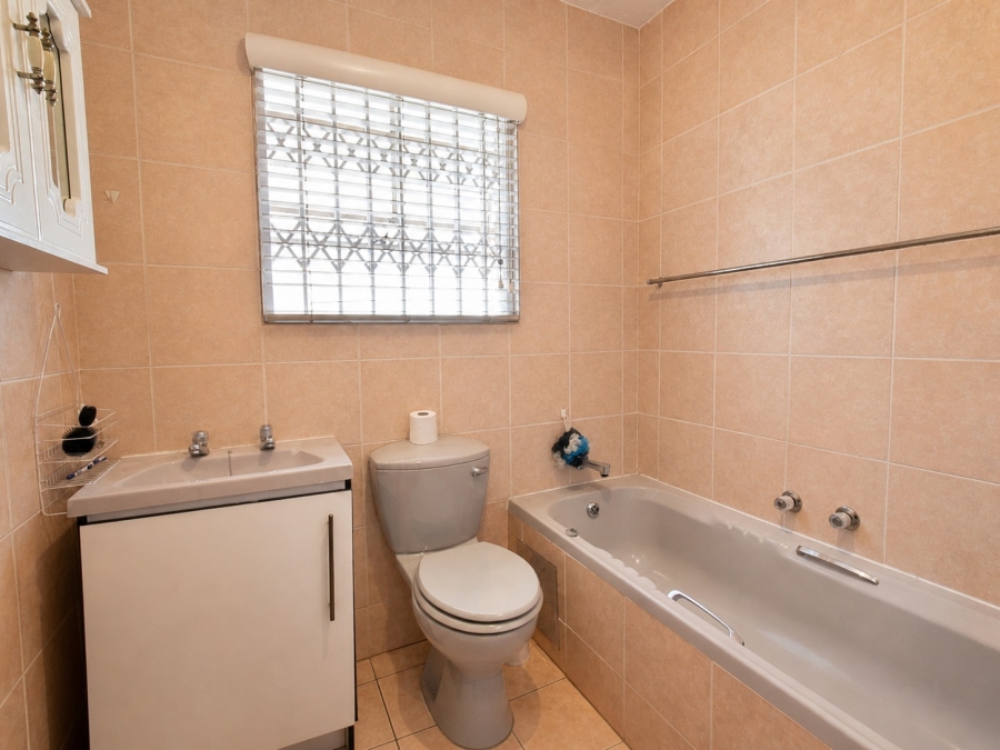 To Let 2 Bedroom Property for Rent in Bassonia Gauteng