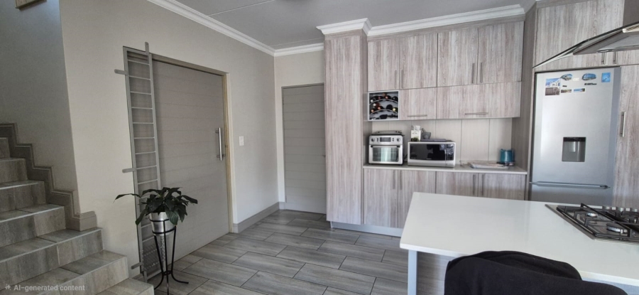 To Let 3 Bedroom Property for Rent in Broadacres Gauteng