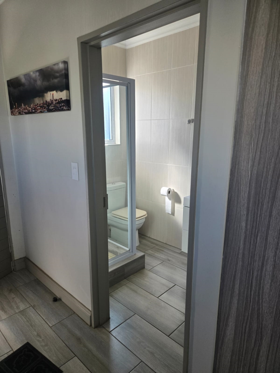 To Let 3 Bedroom Property for Rent in Broadacres Gauteng