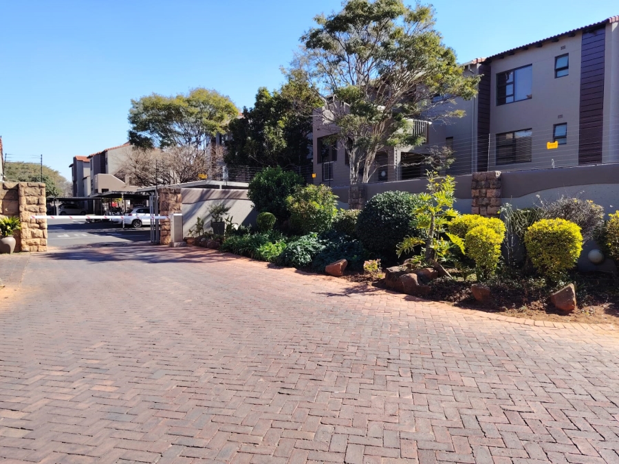 3 Bedroom Property for Sale in Lakefield Gauteng