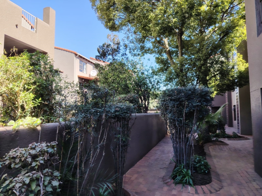 3 Bedroom Property for Sale in Lakefield Gauteng