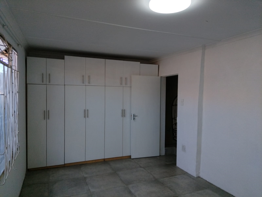 4 Bedroom Property for Sale in Klopperpark Gauteng