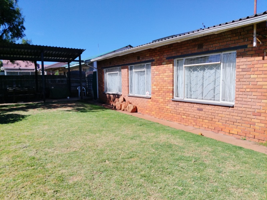 4 Bedroom Property for Sale in Klopperpark Gauteng