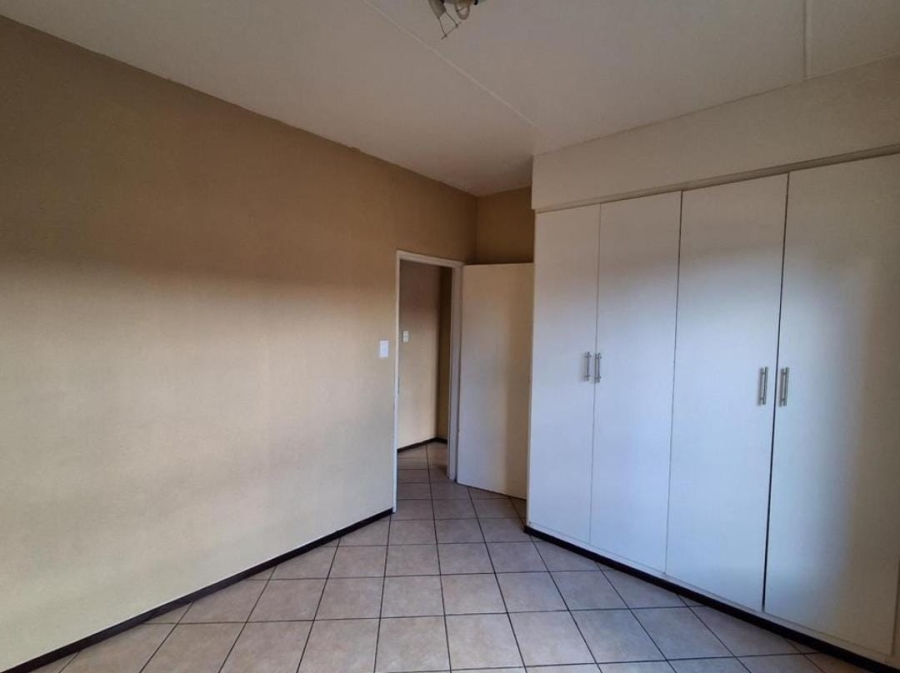 2 Bedroom Property for Sale in Alrode Gauteng
