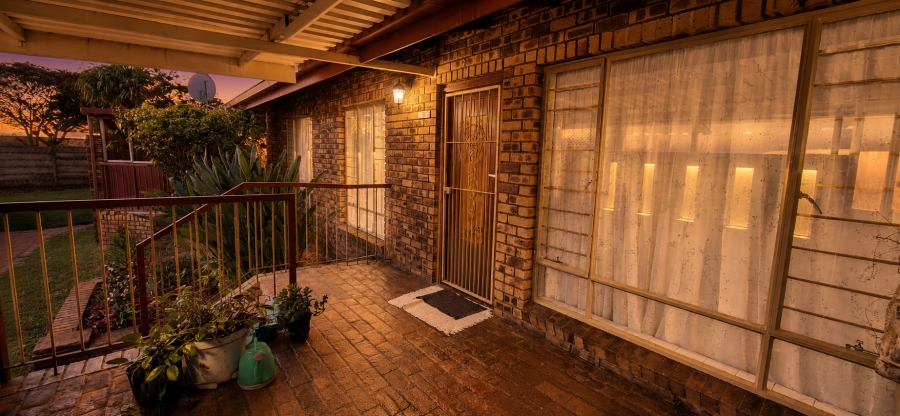2 Bedroom Property for Sale in Amandasig Gauteng