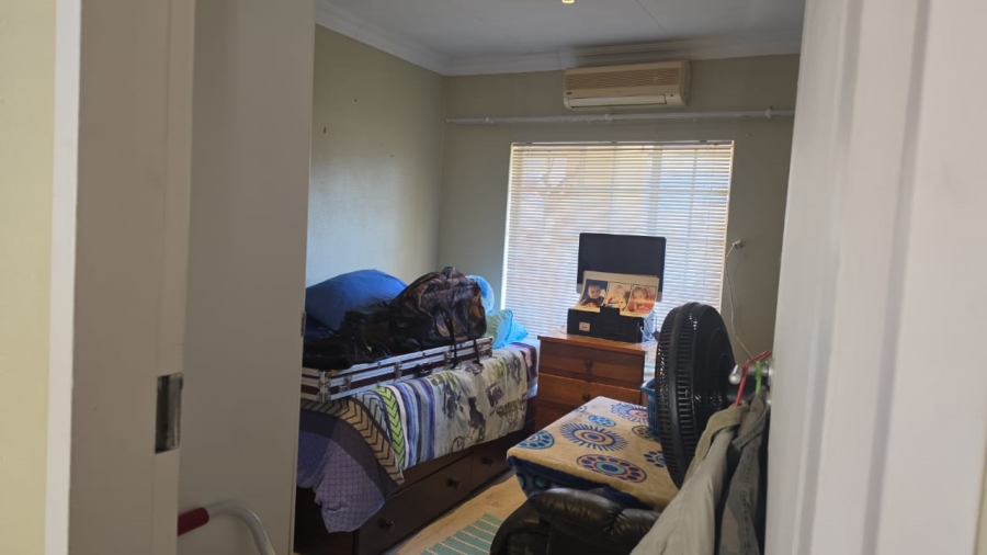 2 Bedroom Property for Sale in Annlin Gauteng