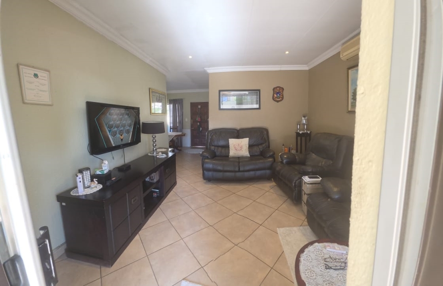 2 Bedroom Property for Sale in Annlin Gauteng