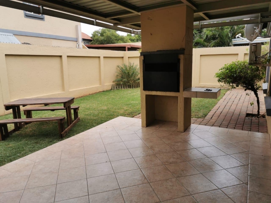 2 Bedroom Property for Sale in Annlin Gauteng
