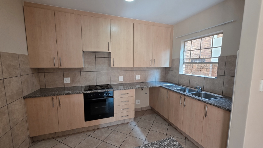 4 Bedroom Property for Sale in Oukraal Estate Gauteng