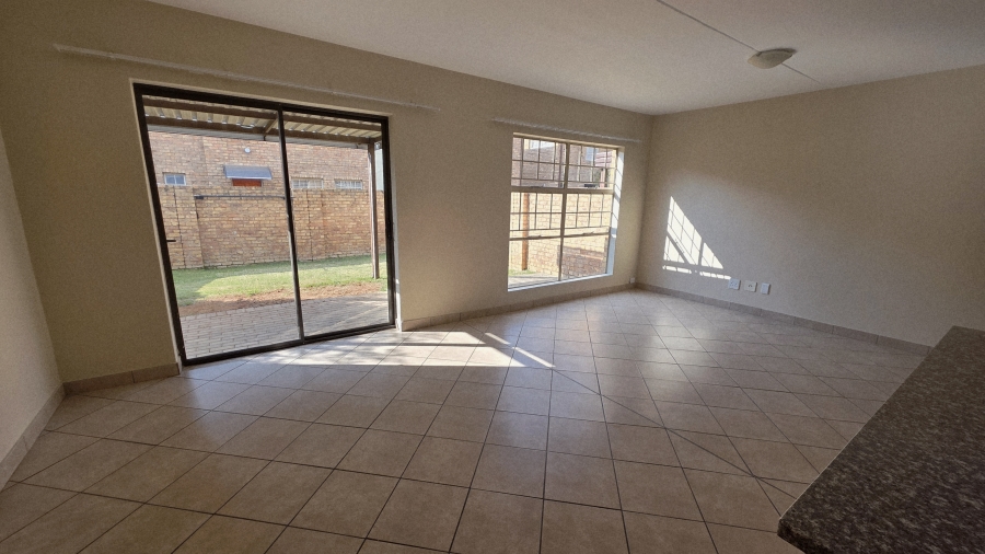 4 Bedroom Property for Sale in Oukraal Estate Gauteng