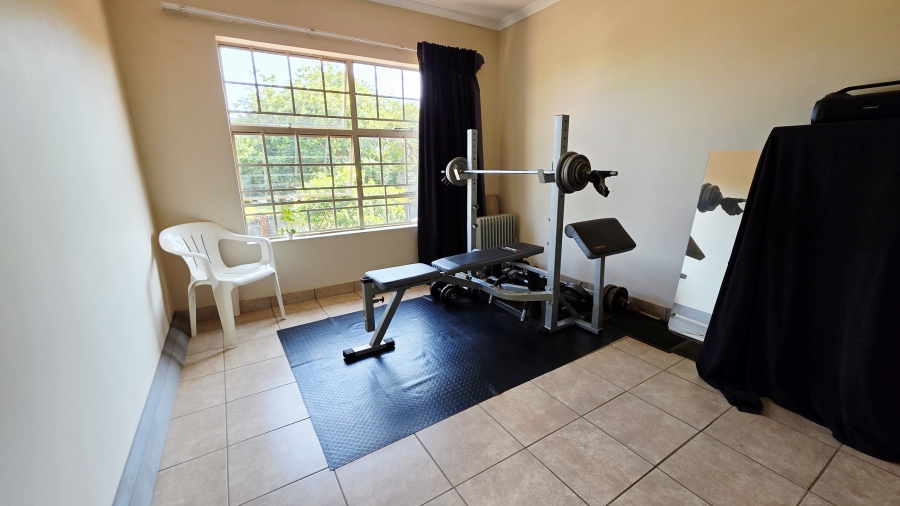 4 Bedroom Property for Sale in Oukraal Estate Gauteng