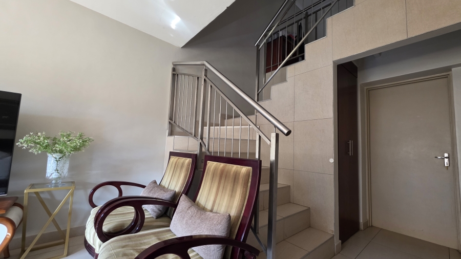 4 Bedroom Property for Sale in Oukraal Estate Gauteng