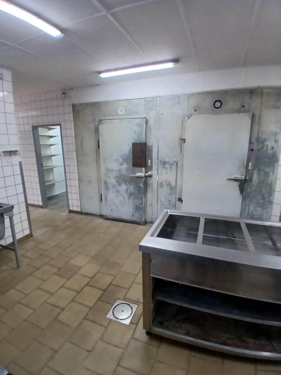 To Let Commercial Property for Rent in Montana Park Gauteng