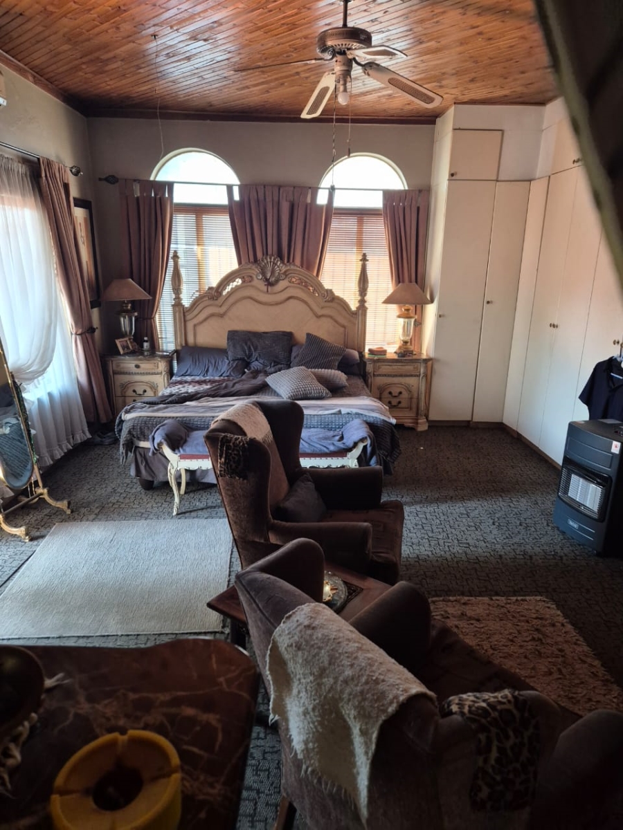 6 Bedroom Property for Sale in Capital Park Gauteng