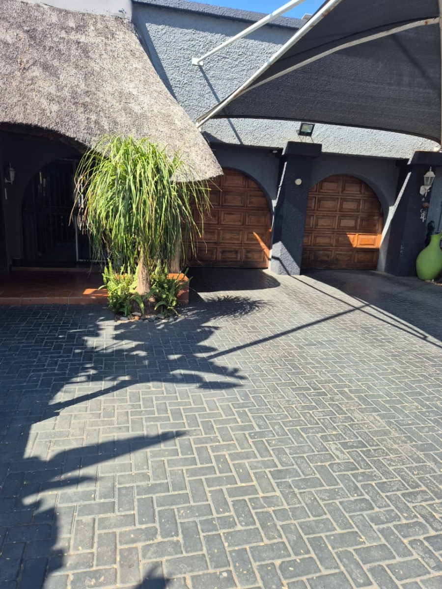 6 Bedroom Property for Sale in Capital Park Gauteng