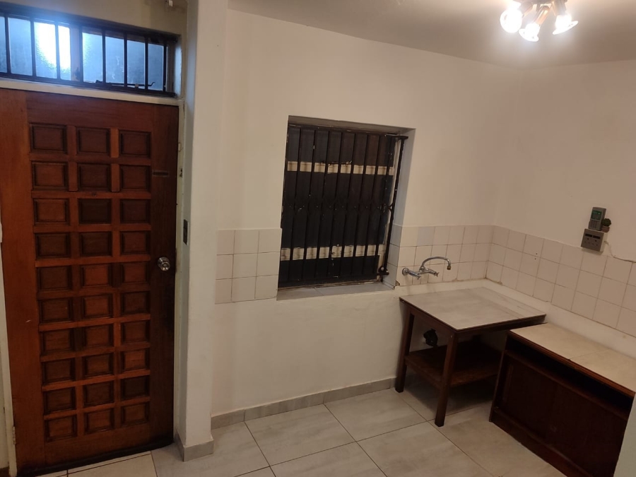 2 Bedroom Property for Sale in Gezina Gauteng