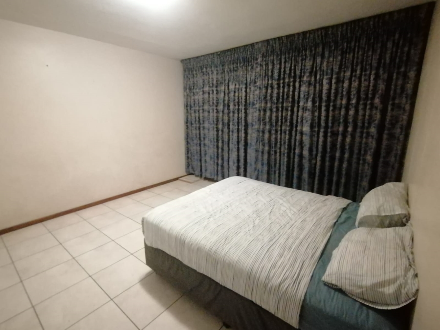 2 Bedroom Property for Sale in Gezina Gauteng