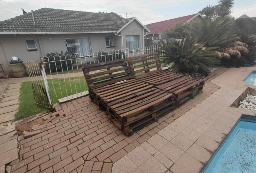 3 Bedroom Property for Sale in Roseacre Gauteng
