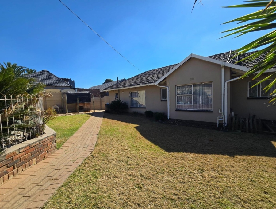 3 Bedroom Property for Sale in Roseacre Gauteng