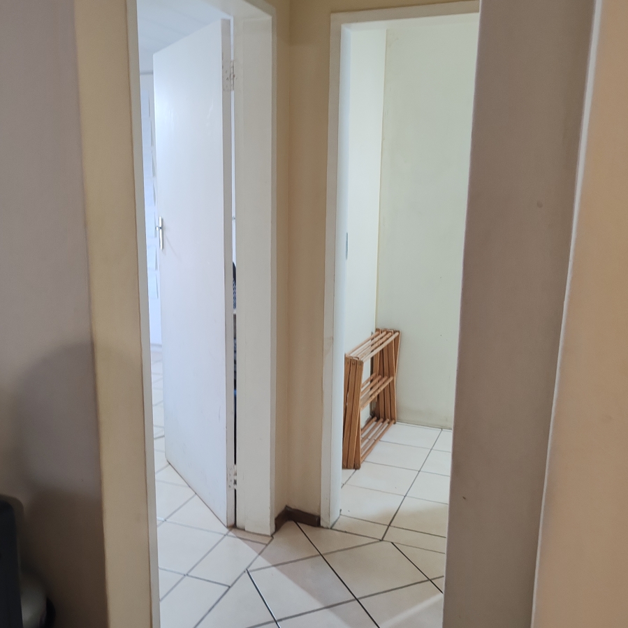 2 Bedroom Property for Sale in Die Hoewes Gauteng