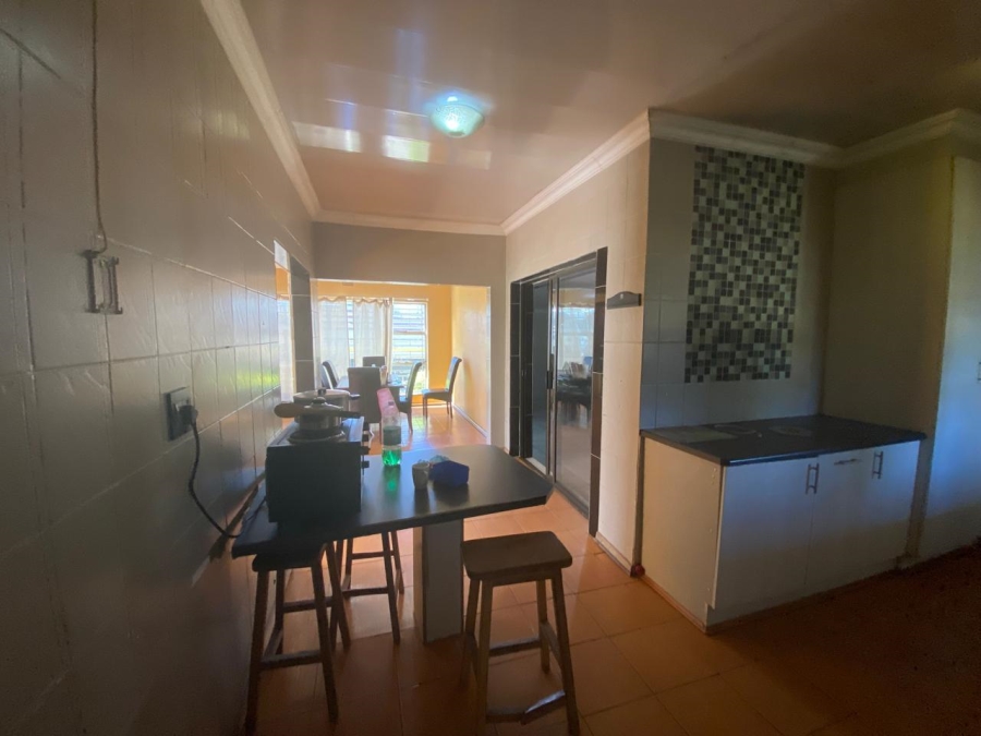 5 Bedroom Property for Sale in Bedworth Park Gauteng