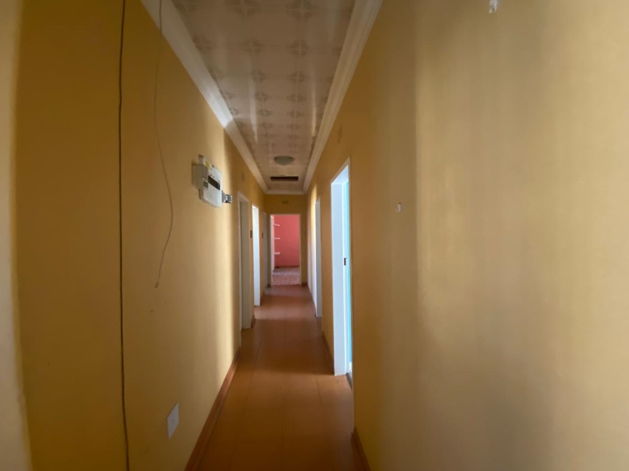 5 Bedroom Property for Sale in Bedworth Park Gauteng
