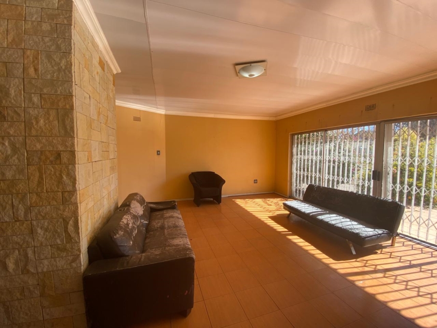 5 Bedroom Property for Sale in Bedworth Park Gauteng