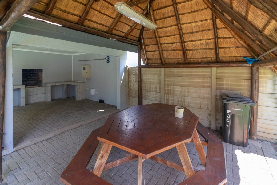 3 Bedroom Property for Sale in Glen Marais Gauteng