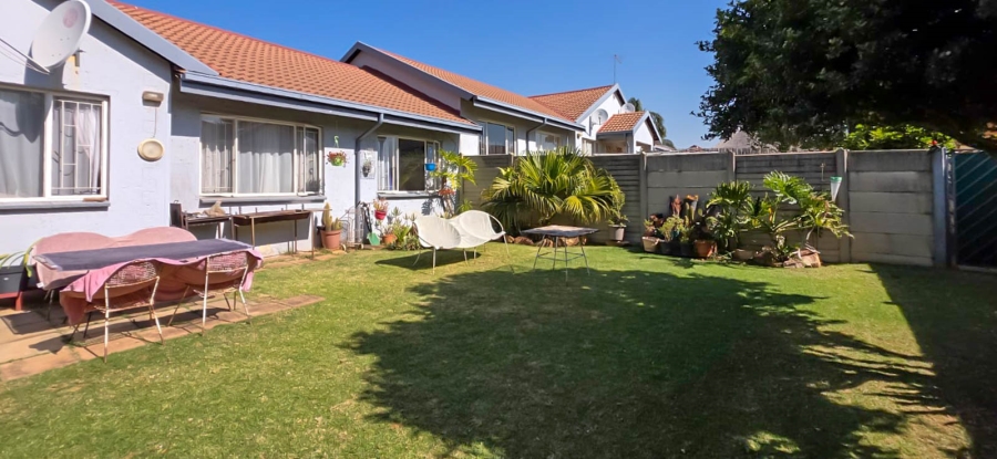 3 Bedroom Property for Sale in Glen Marais Gauteng