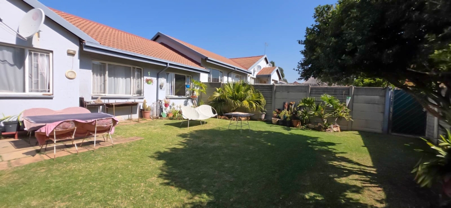 3 Bedroom Property for Sale in Glen Marais Gauteng