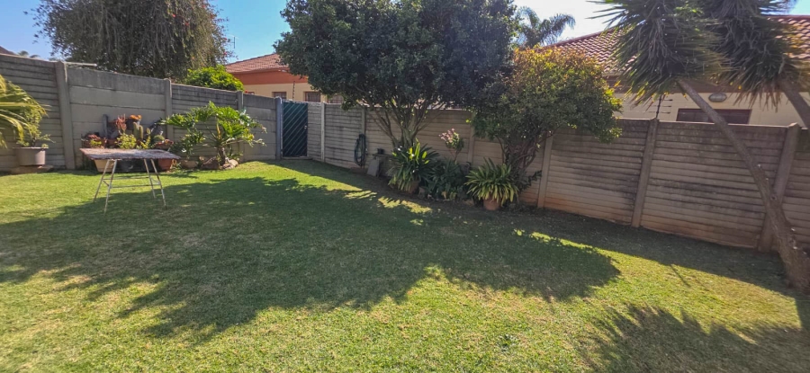 3 Bedroom Property for Sale in Glen Marais Gauteng