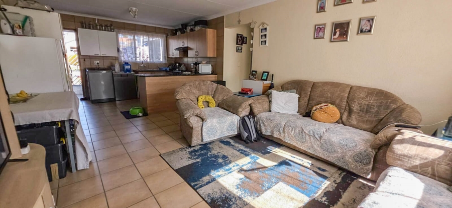 3 Bedroom Property for Sale in Glen Marais Gauteng