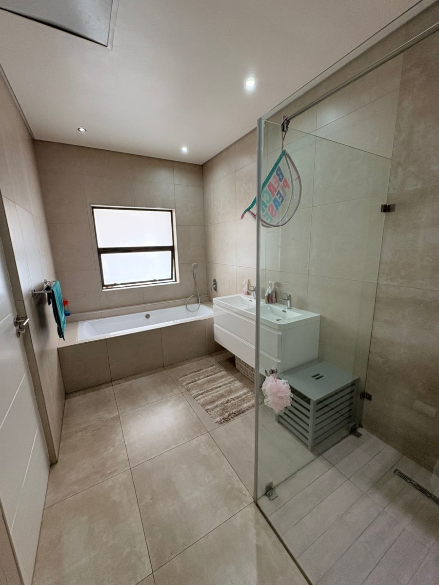 2 Bedroom Property for Sale in Lenasia Gauteng
