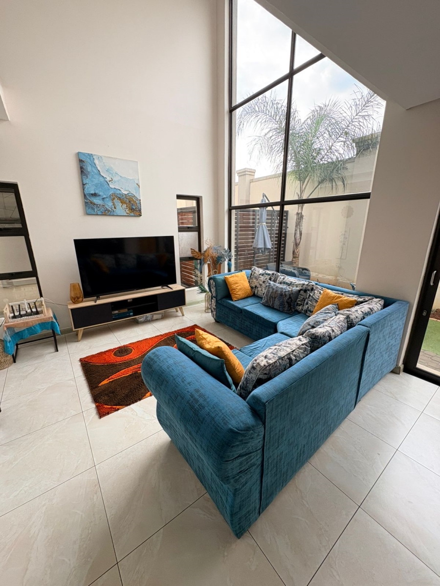 2 Bedroom Property for Sale in Lenasia Gauteng