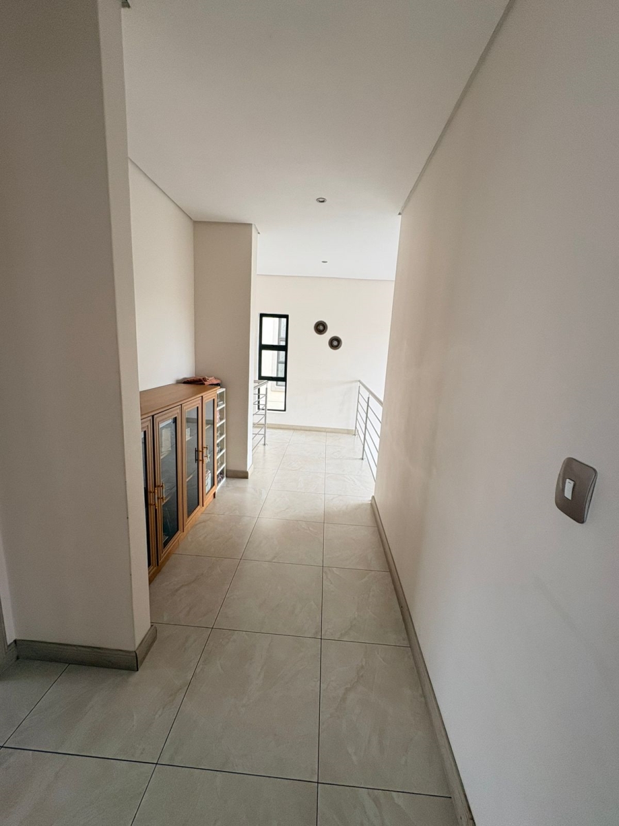 2 Bedroom Property for Sale in Lenasia Gauteng