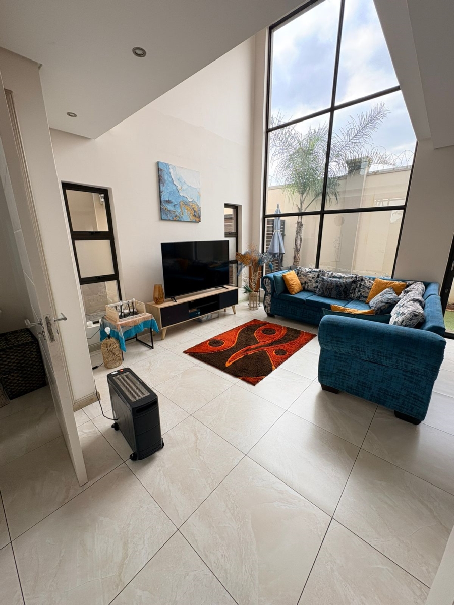 2 Bedroom Property for Sale in Lenasia Gauteng