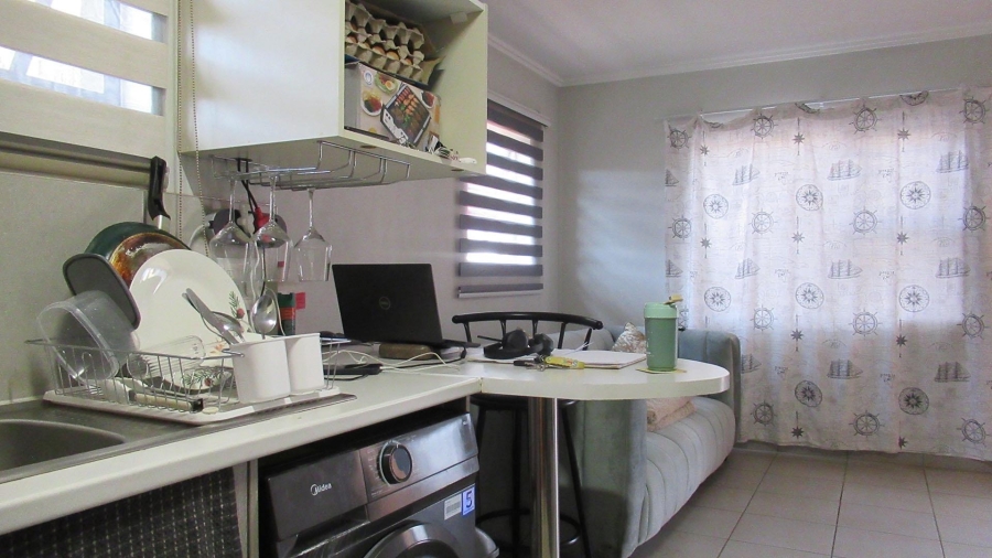 2 Bedroom Property for Sale in Protea Glen Gauteng