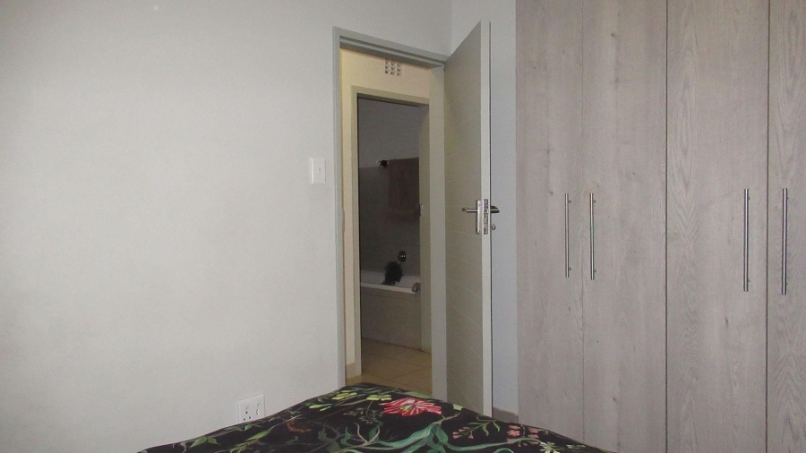 2 Bedroom Property for Sale in Protea Glen Gauteng