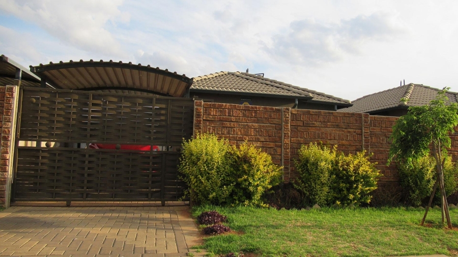 2 Bedroom Property for Sale in Protea Glen Gauteng