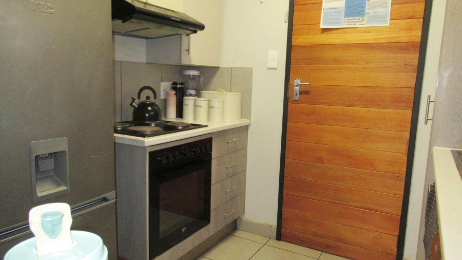 2 Bedroom Property for Sale in Protea Glen Gauteng