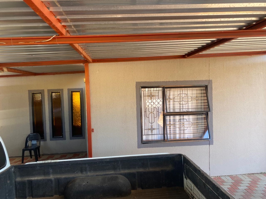 2 Bedroom Property for Sale in Mabopane Gauteng