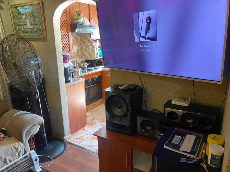 2 Bedroom Property for Sale in Mabopane Gauteng