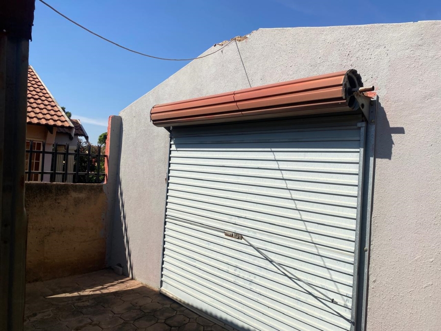 2 Bedroom Property for Sale in Mabopane Gauteng