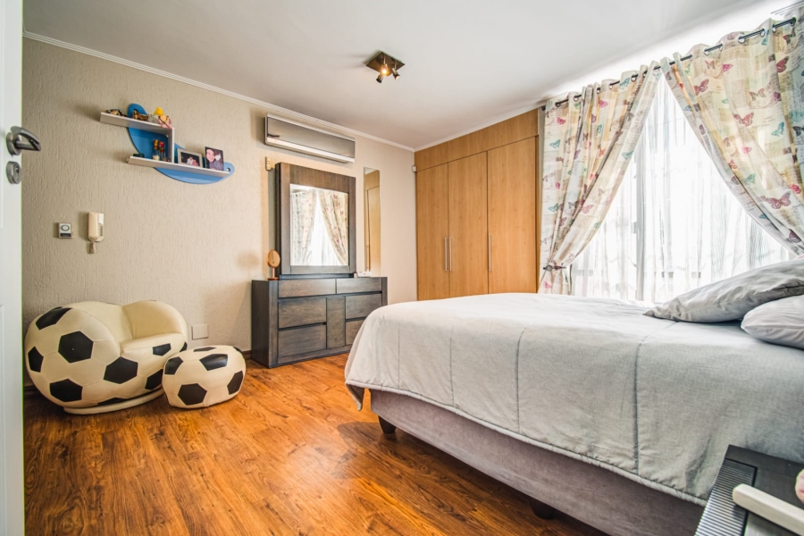 5 Bedroom Property for Sale in Terenure Gauteng