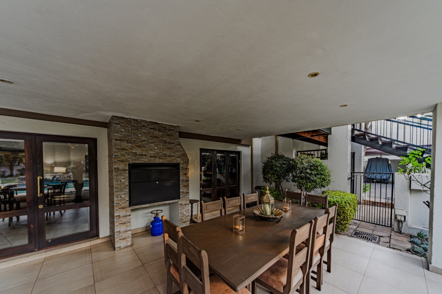 4 Bedroom Property for Sale in Silver Lakes Golf Estate Gauteng