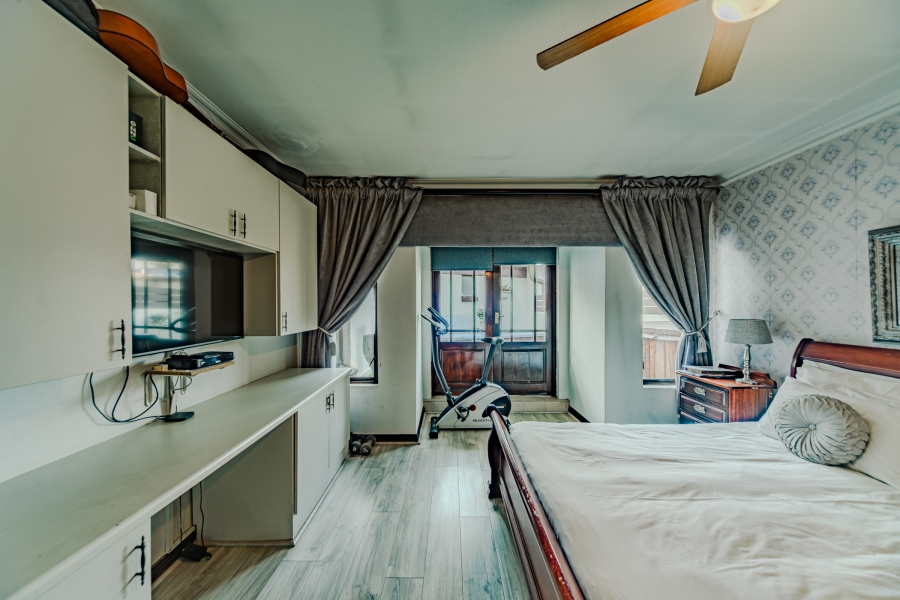 4 Bedroom Property for Sale in Silver Lakes Golf Estate Gauteng