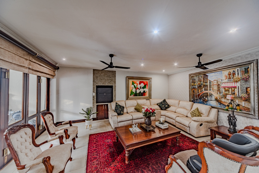 4 Bedroom Property for Sale in Silver Lakes Golf Estate Gauteng